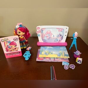 Shopkins Shoppies World Vacation Zoe Zoom's Selfie Stopover Set